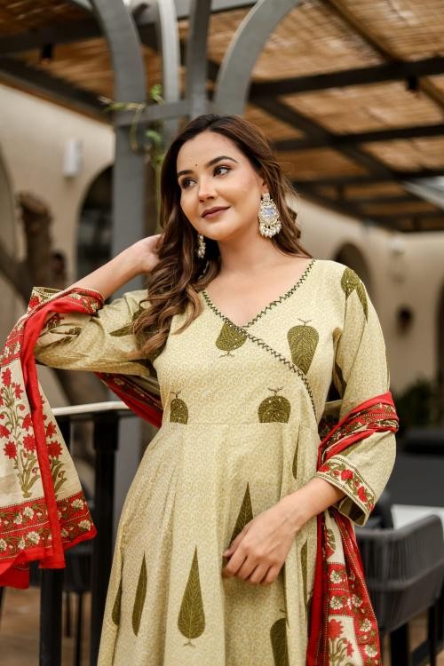 Anarkali suit set