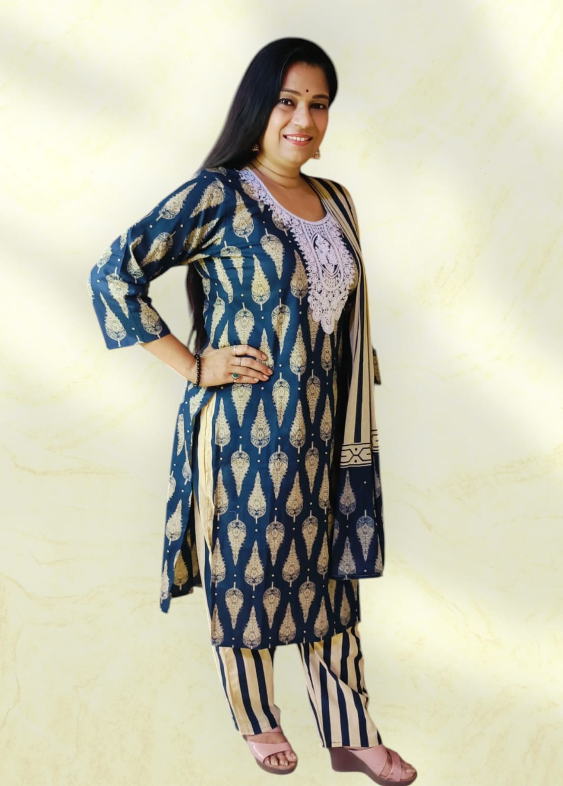 kurta pants and dupatta set
