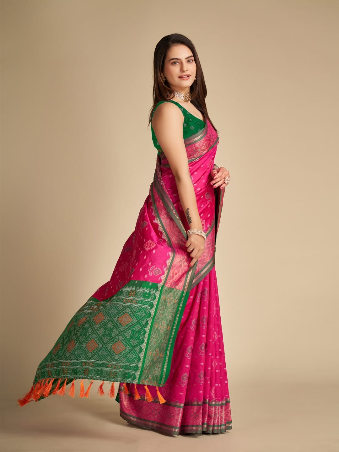 HEER FASHION PRESENTS PATOLA SILK SAREE